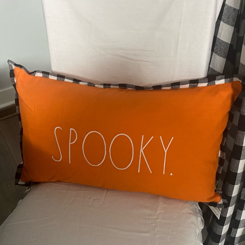 COPY - Rae Dunn - 🕸👻🎃🕷Spooky Pillow🕷🎃👻🕸Brand New